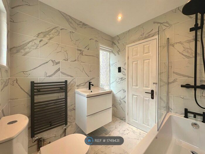 2 Bedroom Terraced House To Rent In Carew Road, Mitcham, CR4