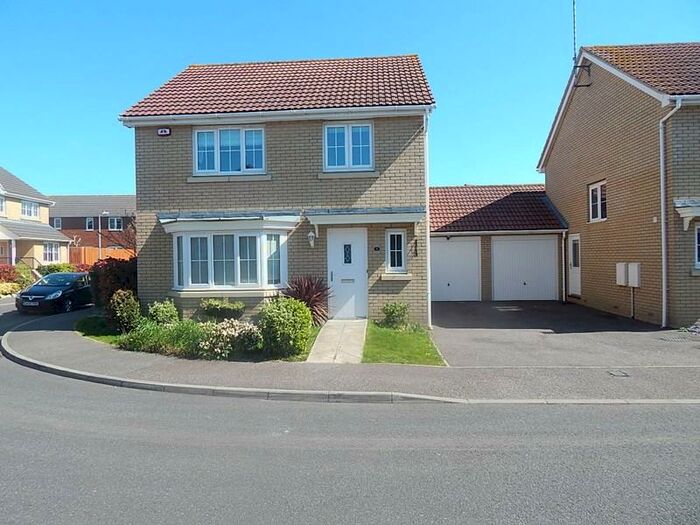 3 Bedroom Detached House To Rent In Havengore Close, Great Wakering, Southend-On-Sea, Essex, SS3