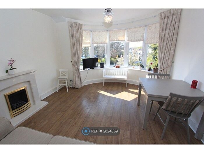 3 Bedroom Maisonette To Rent In Hale Lane, London, NW7