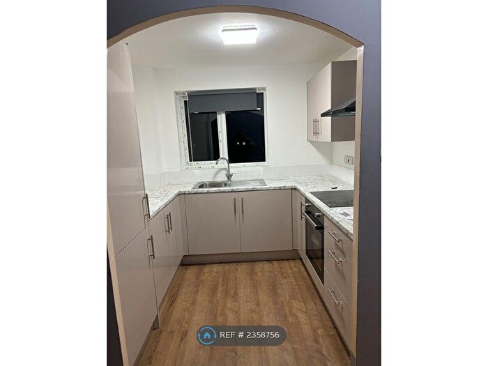 2 Bedroom Flat To Rent In Parsonage Road, Grays, RM20