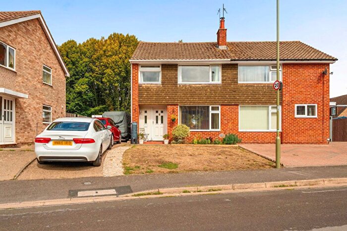 3 Bedroom Semi-Detached House For Sale In Baker Road, Abingdon, OX14