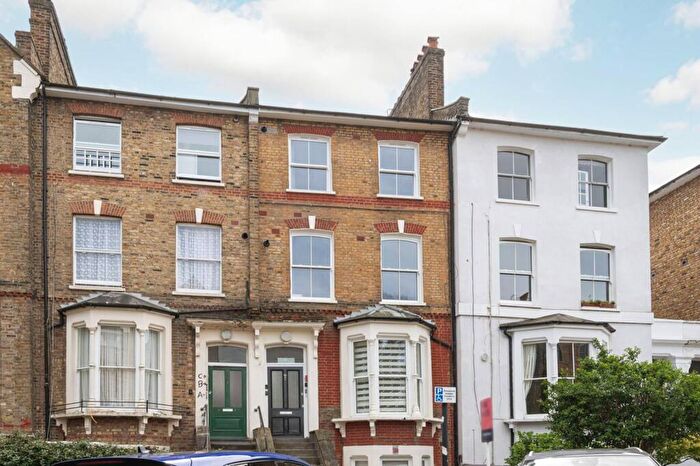 1 Bedroom Flat For Sale In Colverstone Crescent, Dalston, London, E8
