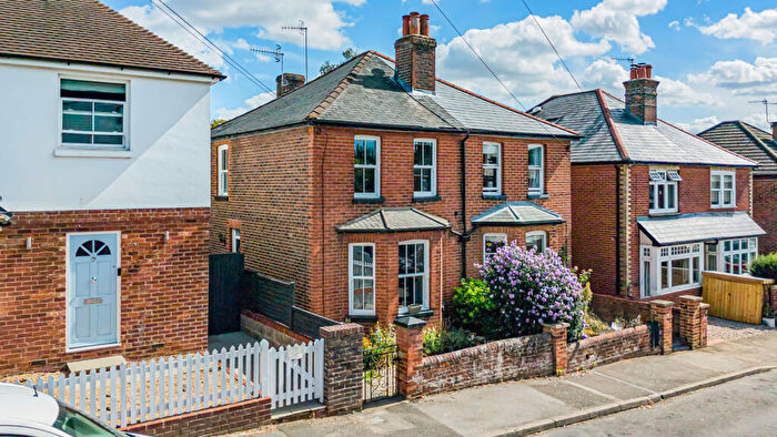 3 Bedroom Semi-Detached House For Sale In Hallam Road, Godalming, Surrey, GU7