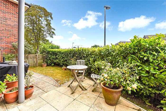 2 Bedroom Apartment To Rent In Farnham Road, Liss, Hampshire, GU33