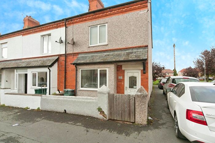 2 Bedroom End Of Terrace House For Sale In Oswald Road, Llandudno Junction, LL31