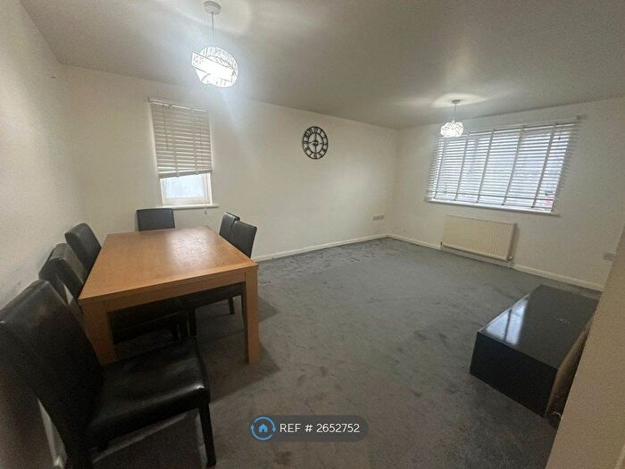 2 Bedroom Flat To Rent In Royal Oak Street, London, RM6