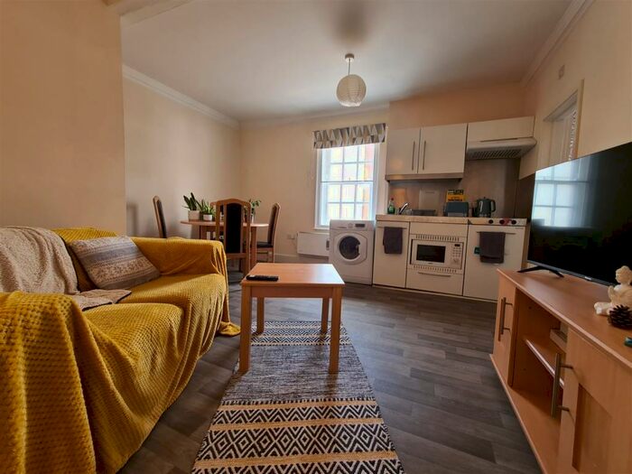 1 Bedroom Flat To Rent In Flat, C High Street, Mildenhall, Bury St. Edmunds, IP28