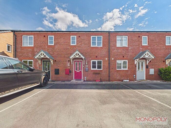 3 Bedroom Terraced House For Sale In Clos Owain, Hope, LL12