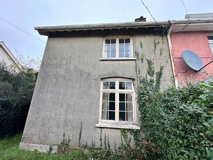 Semi-Detached House For Sale In Hobland Hall Cottages, Hobland Road, Bradwell, Great Yarmouth, Norfolk, NR31