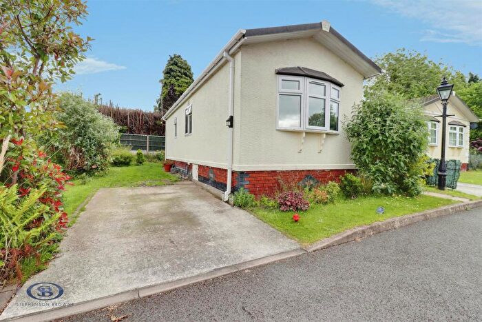 1 Bedroom Park Home For Sale In Western Park, Sandbach, CW11