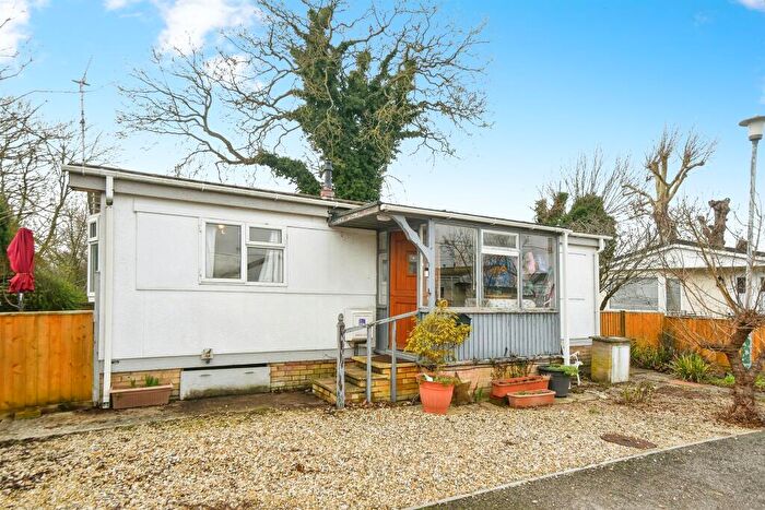 2 Bedroom Park Home For Sale In St. Johns Priory, Lechlade, GL7