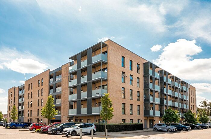 2 Bedroom Flat For Sale In Blueberry Court, Broadis Way, Rainham, RM13