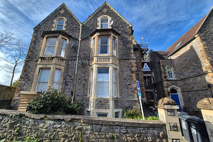 1 Bedroom Flat For Sale In Victoria Road, Clevedon, North Somerset, BS21