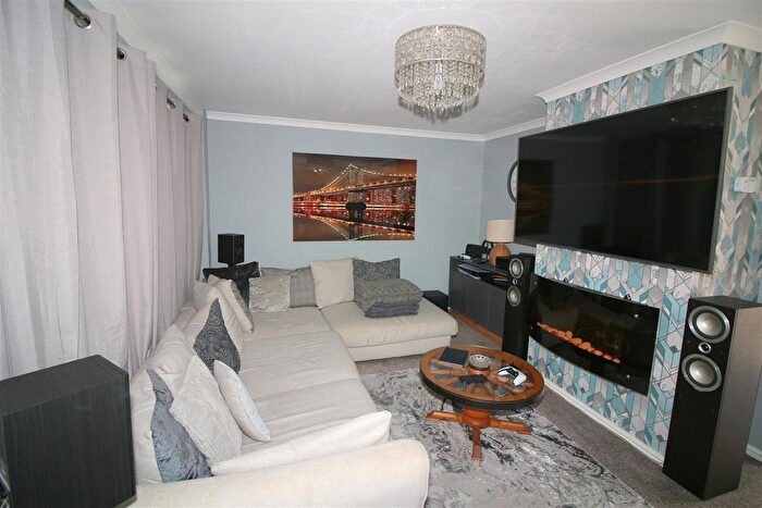 2 Bedroom Terraced House For Sale In Buller Park, Saltash, PL12