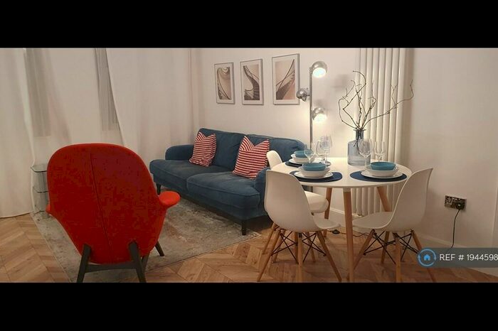 2 Bedroom Flat To Rent In Pleasance, Edinburgh, EH8