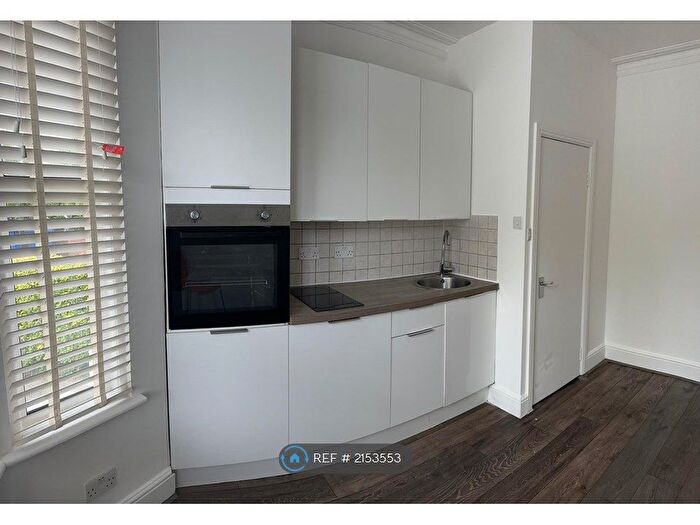 Studio To Rent In Northcroft Road, London, W13