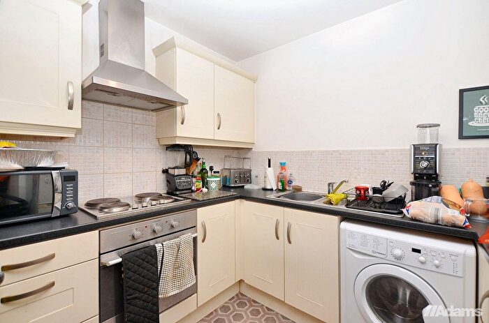 2 Bedroom Flat For Sale In Lockfield, Runcorn, WA7