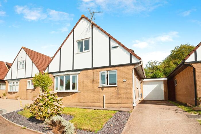 3 Bedroom Semi-Detached House To Rent In Amberwood Close, Pontprennau, Cardiff, CF23