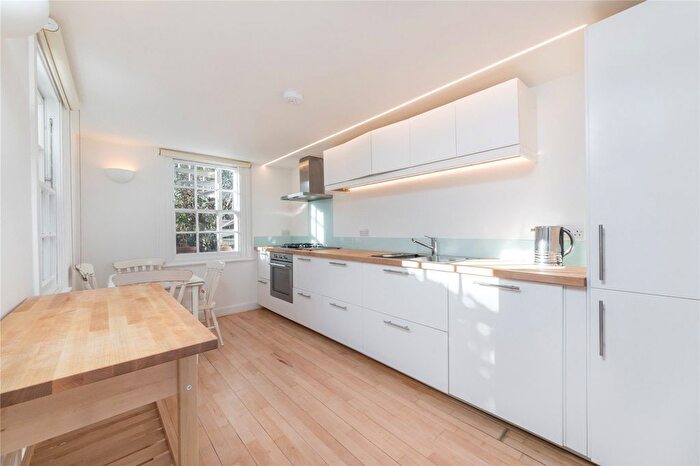 1 Bedroom Flat To Rent In Camden Square, Camden, NW1