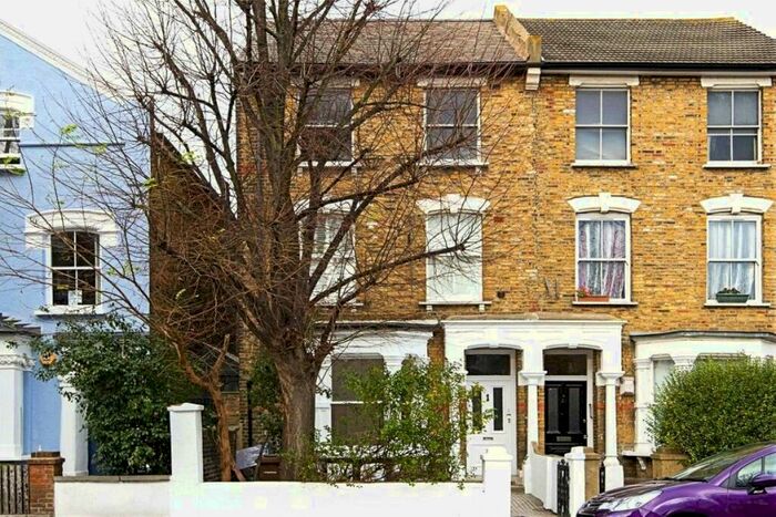2 Bedroom Flat To Rent In Brooke Road, London, E5