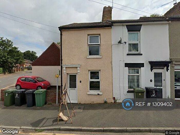 2 Bedroom Terraced House To Rent In Gladstone Road, Maidstone, ME14