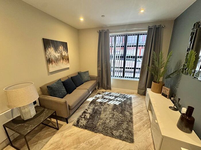 1 Bedroom Apartment To Rent In Alcester Street, B12