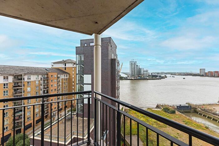 2 Bedroom Flat For Sale In Wingfield Court, , Docklands, London, E14
