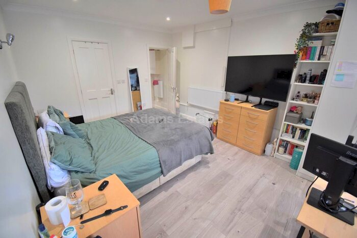 1 Bedroom Studio To Rent In Wokingham Road, Reading, RG6
