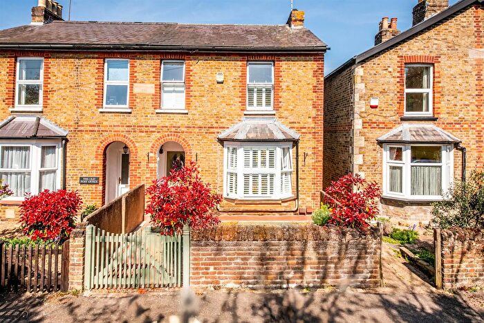 3 Bedroom Semi Detached House For Sale In Church Walk, Hayes, UB3