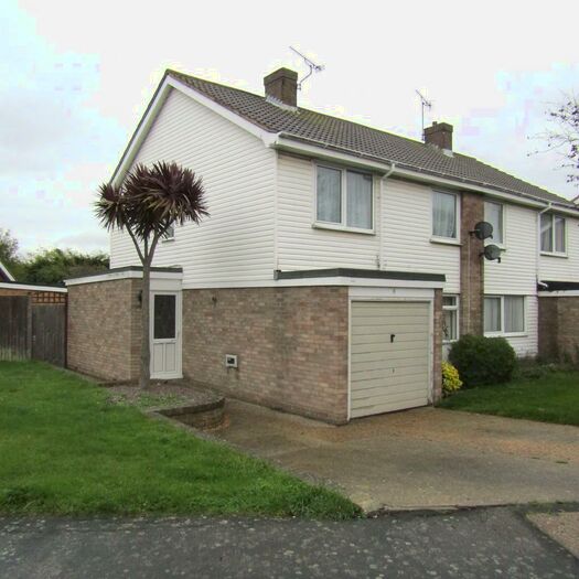 3 Bedroom Semi-Detached House To Rent In Norwood Way, Walton On The Naze, CO14