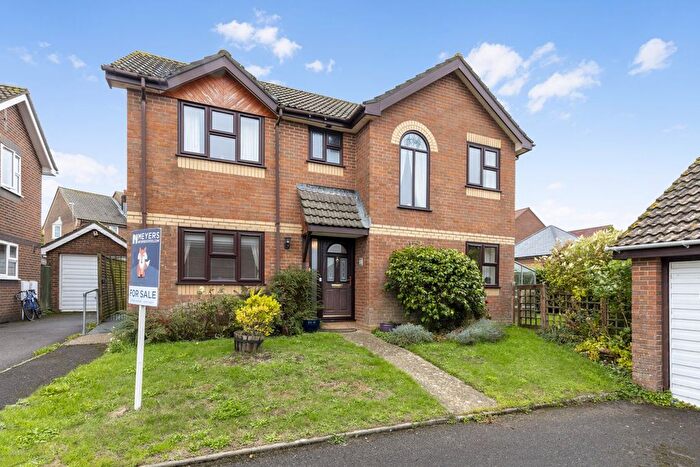 4 Bedroom Detached House For Sale In Elm Close, Sturminster Newton, DT10