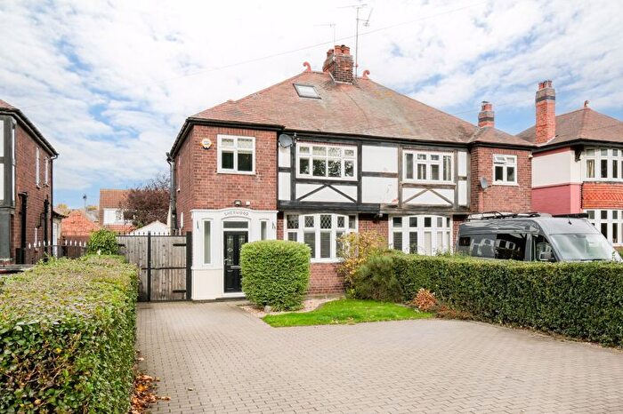 4 Bedroom Semi Detached House For Sale In Welham Road Retford, DN22