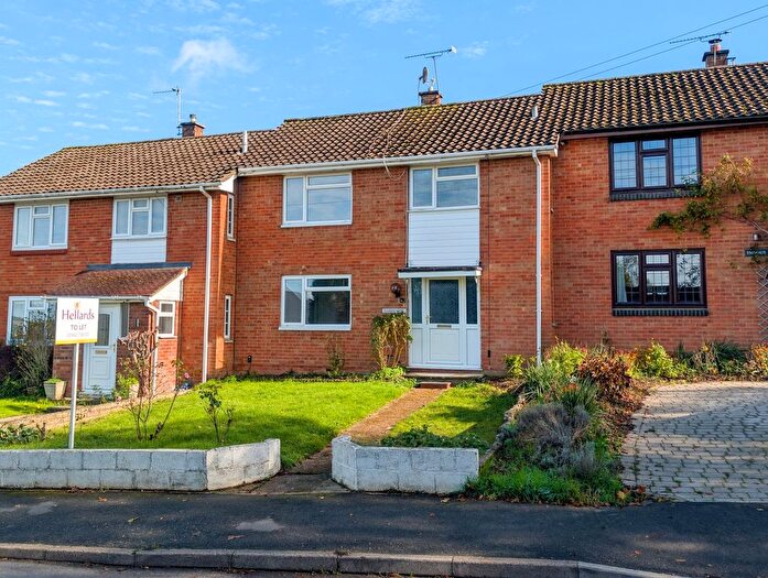 3 Bedroom Terraced House To Rent In New Farm Road, Alresford, Hampshire, SO24