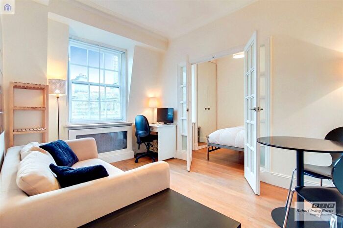 1 Bedroom Flat For Sale In Devonshire Street, Marylebone, London, W1W