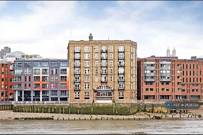2 Bedroom Flat To Rent In Globe View, London, EC4V