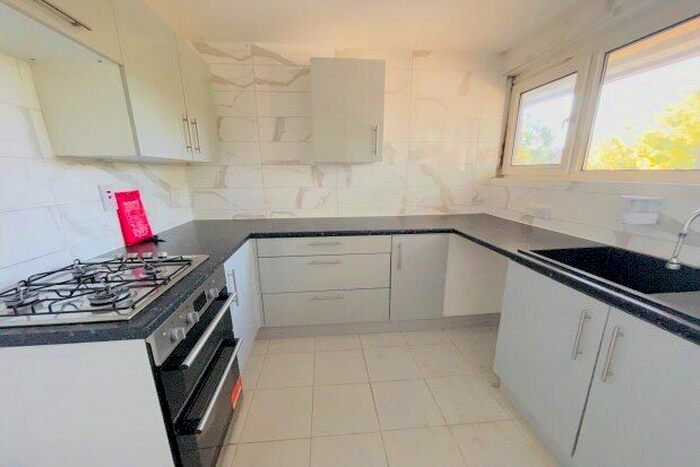 1 Bedroom Flat To Rent In Camel Road, London, E16