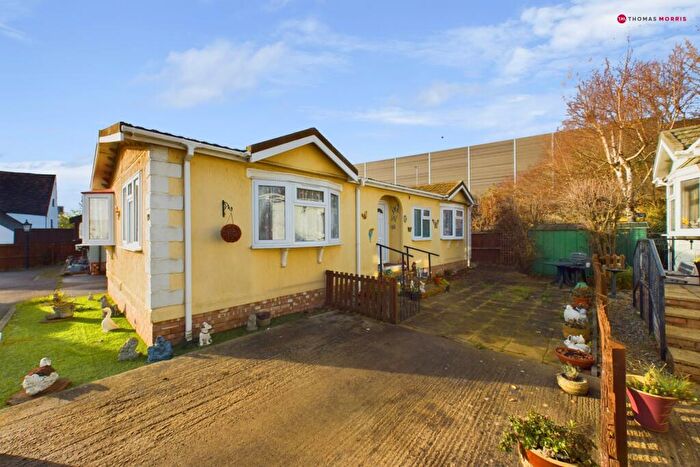 2 Bedroom Detached House For Sale In Lordsway Park Homes, High Street, Alconbury, Huntingdon, PE28
