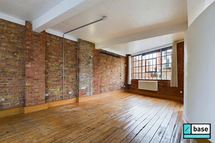 1 Bedroom Flat To Rent In Nelson Street, Whitechapel, E1