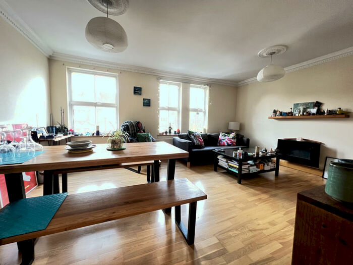 2 Bedroom Flat To Rent In Enid Blyton Court, Landells Road, London, SE22