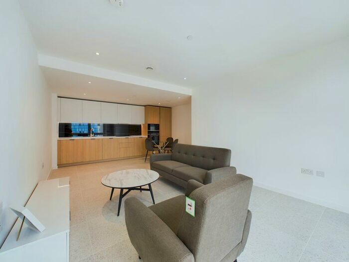 2 Bedroom Flat To Rent In Cendal Crescent, Whitechapel, – Bedrooms Flat, E1
