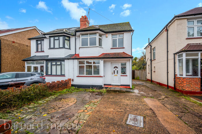 5 Bedroom Semi-Detached House To Rent In Danetree Road, Epsom, KT19