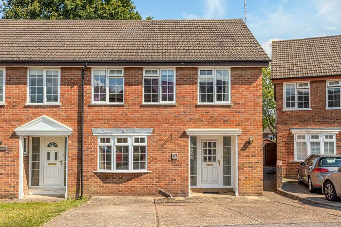 3 Bedroom End Of Terrace House To Rent In Benchfield Close, East Grinstead, RH19