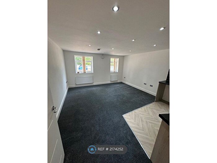 1 Bedroom Flat To Rent In Quarry Hill Lodge Apartments, Cardiff, CF3