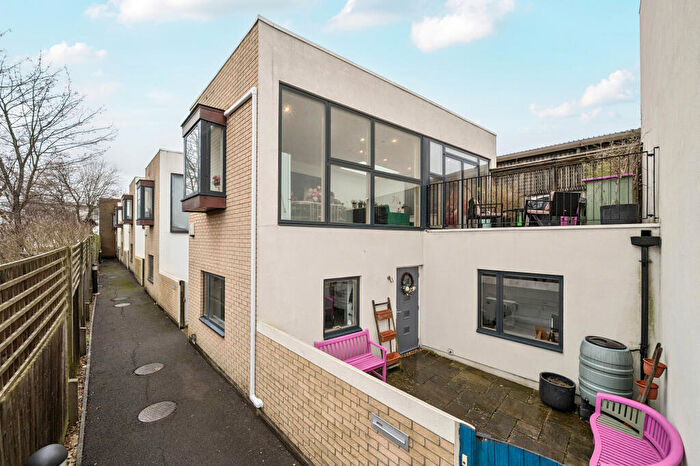 2 Bedroom Terraced House For Sale In Walnut Tree Close, Guildford, GU1