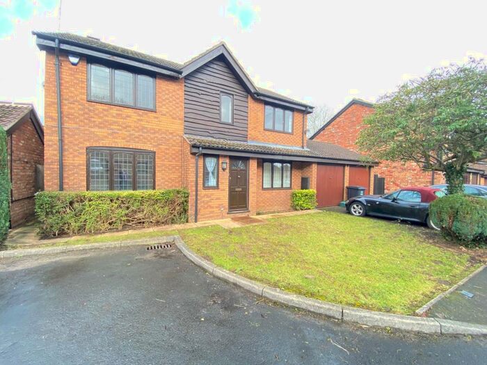4 Bedroom House To Rent In Hunters Oak, Hemel Hempstead, HP2