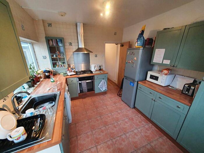 5 Bedroom House To Rent In Heathfield Place, Heath, CF14