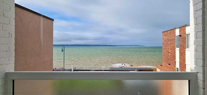 2 Bedroom Apartment To Rent In East Lodge, Marine Parade East, Lee-on-the-Solent, Hampshire, PO13