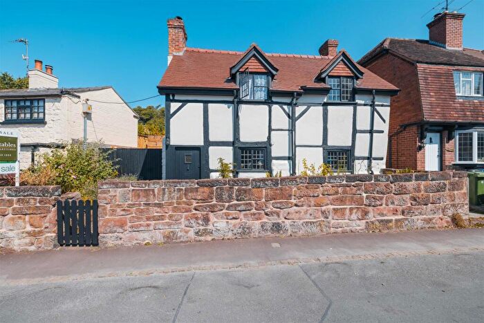 3 Bedroom Cottage For Sale In The Village, Burton, Cheshire, CH64