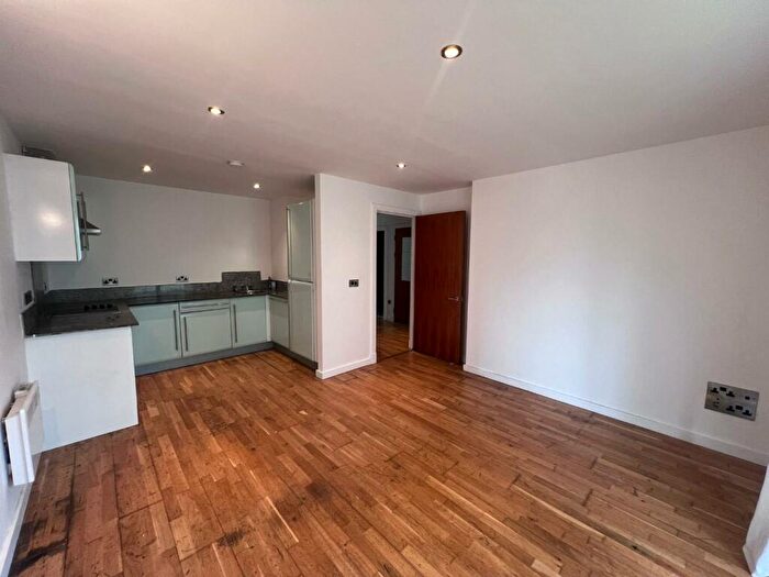 2 Bedroom Apartment To Rent In Pollard Street, Manchester, M4
