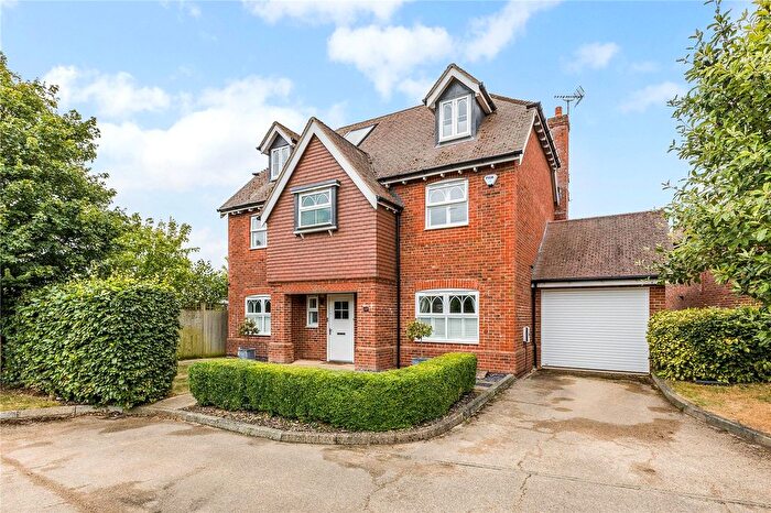 6 Bedroom Detached House For Sale In Campbell Road, Marlow, Buckinghamshire, SL7